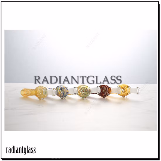 Chillum One Hitter a forma di foro per la raccolta del nettare, colore misto